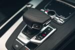 Audi Q5 55 TFSI e Quattro S-Line 2019 года (UK)